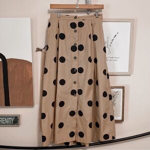 ☽ tan polka dot skirt